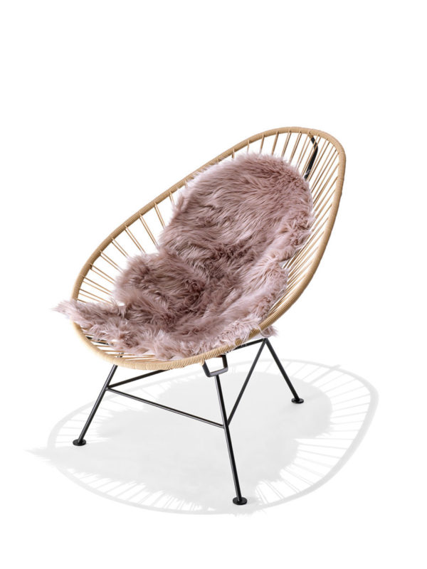 Original Acapulco Chair mit Kunstfell in der Farbe taupe